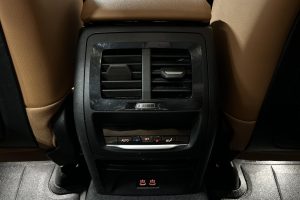 OZH218 16 1.jpg