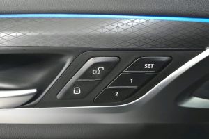 YXX978 18 1.jpg