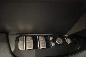 ZRJ599 28 1.jpg